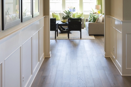 5 Types of Wainscoting to Elevate Your Walls